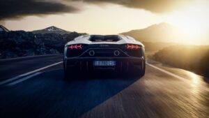 2022 lamborghini aventador