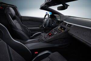 2022 lamborghini aventador